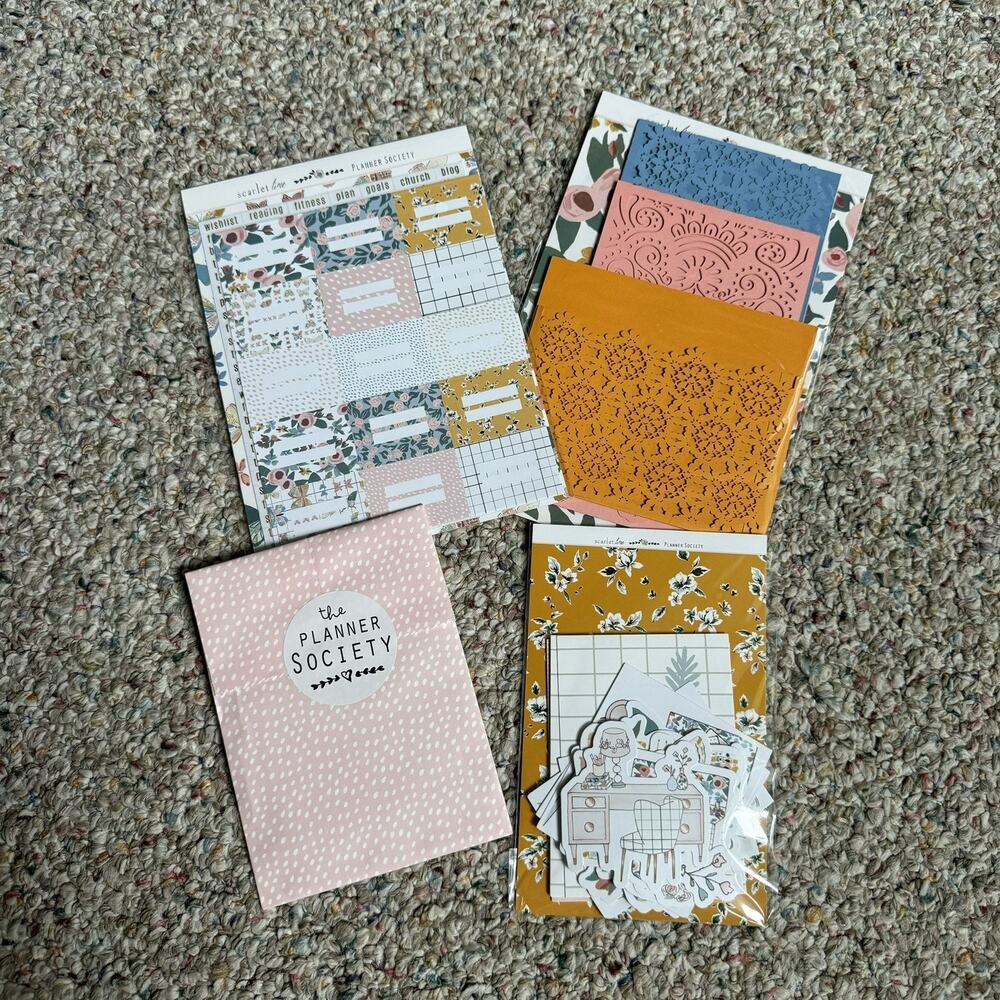 The Planner Society January 2020 Paper Kit NEW Floral Junk Journal Planners - Picture 4 of 5